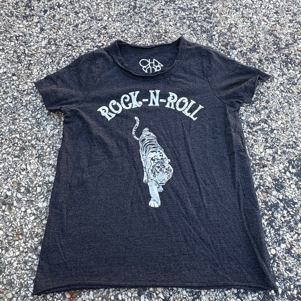 Chaser | Rock N Roll | Tiger |Graphic Short-Sleeve Tee | Black | Women's | Small